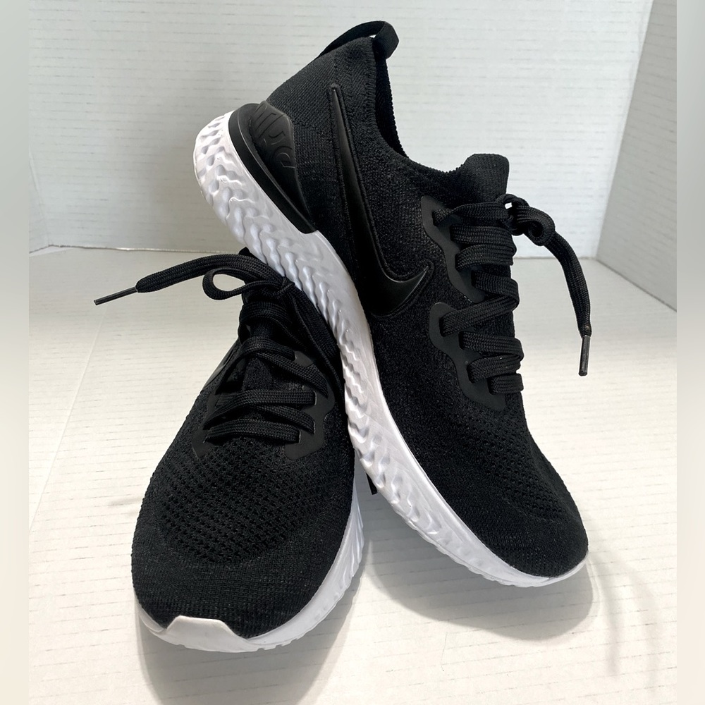 SOLD‼️ Nike Men’s Epic React Flyknit 2 Running Shoes 👟🖤